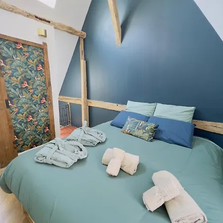 Piscine Chauffee, Centre, Maison Atypique *