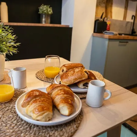 Piscine Chauffee, Centre, Maison Atypique Holiday home